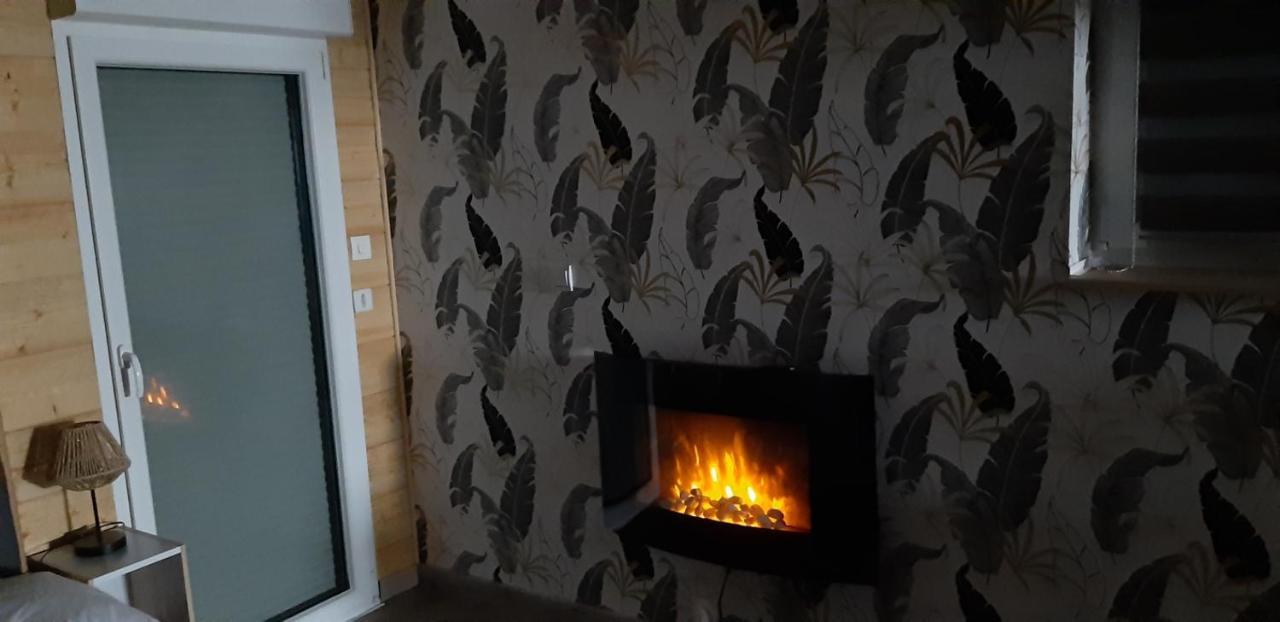 Le Nid Douillet D'Alsace Et Sa Balneo Villa Ottmarsheim Bagian luar foto